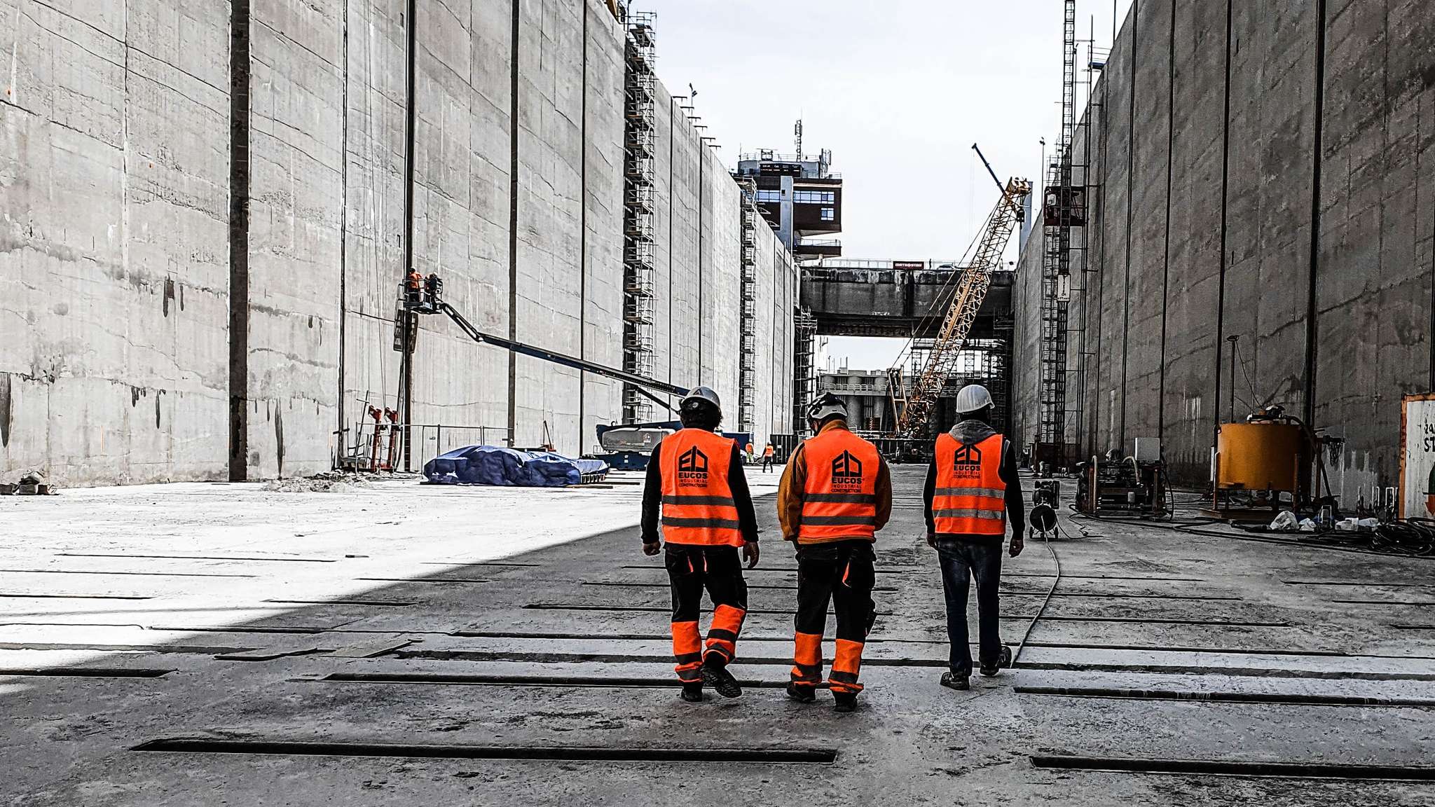 Dodávka a montáž kotviacich zariadení a sanácia plavebných komôr 